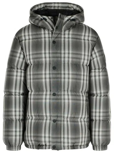 Burberry Hooded Down Jacket Quilted Design In Black