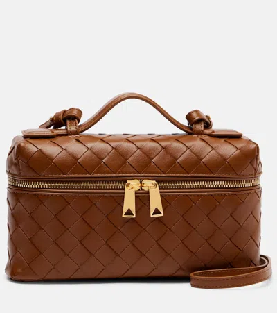 Bottega Veneta Women Bang Bang Leather Vanity-case With Intrecciato Motif In Brown