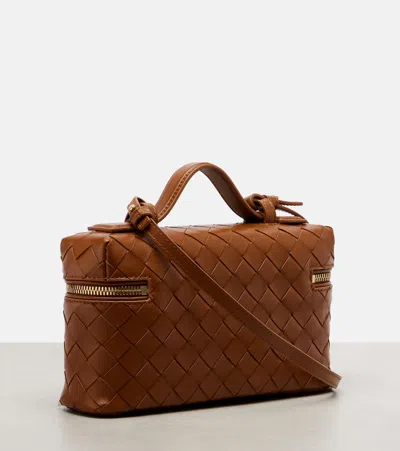 Bottega Veneta Women Bang Bang Leather Vanity-case With Intrecciato Motif In Brown