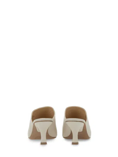 Tod's Leather Sandal In White