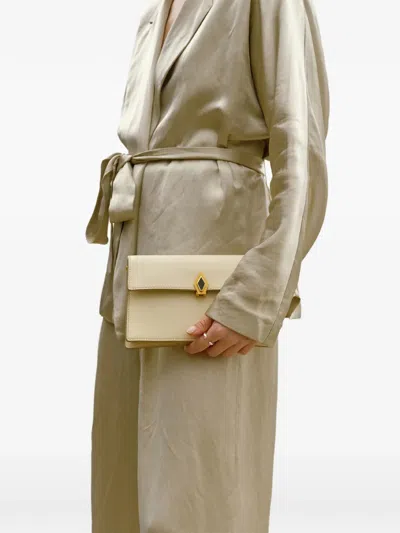Metier Parallel 22 Shoulder Bag In Neutral