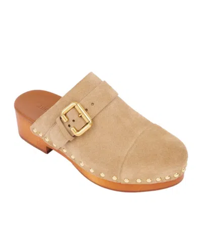 Chloé Jeannette Buckle Detailed Studded Clogs In Yellow
