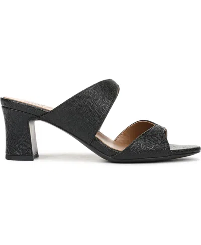 Naturalizer Nessa Slide Sandal In Black