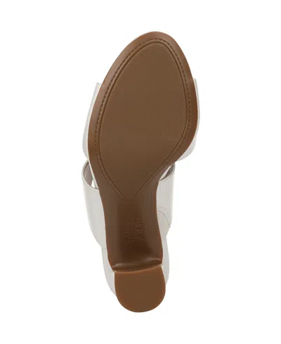 Naturalizer Nessa Slide Sandal In White