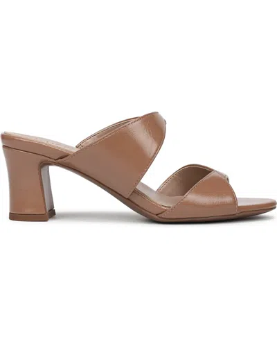 Naturalizer Wide Width Nessa Sandal In Brown