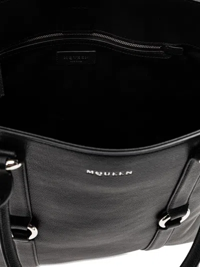 Alexander Mcqueen Farringdon Ring-detail Tote Bag In Black