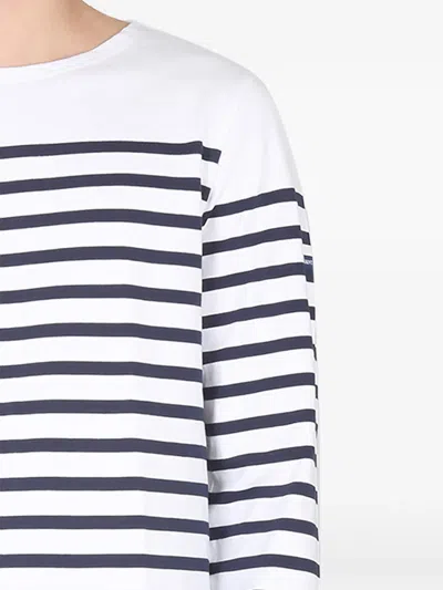 条纹T恤