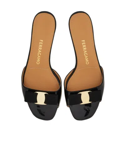 Ferragamo Bow-detail Sandals In Black