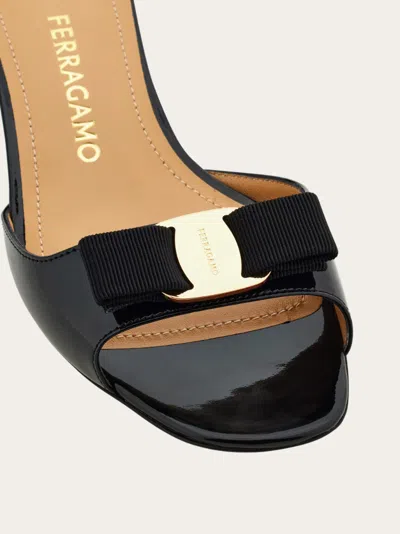 Ferragamo Bow-detail Sandals In Black