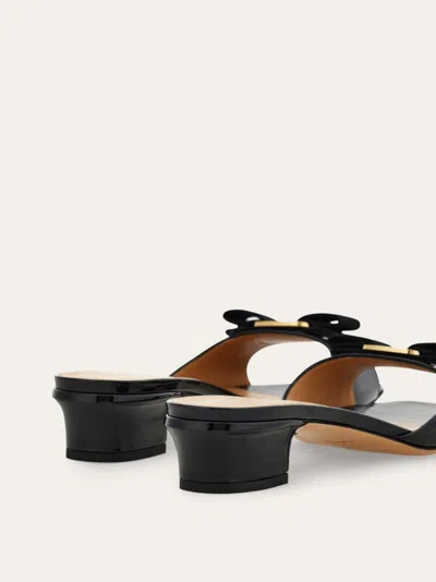 Ferragamo Bow-detail Sandals In Black