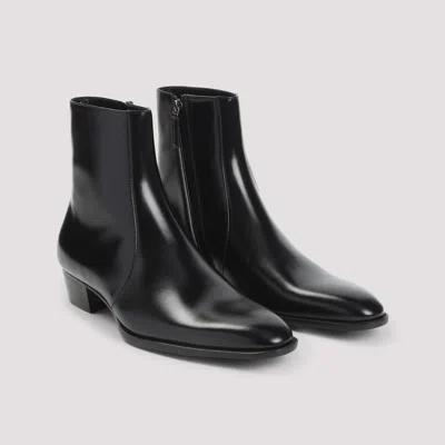 Saint Laurent Black Roman Boots In Smooth Leather In Black