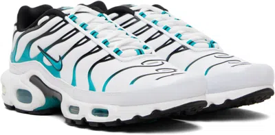 Nike Air Max Plus Sneakers In White