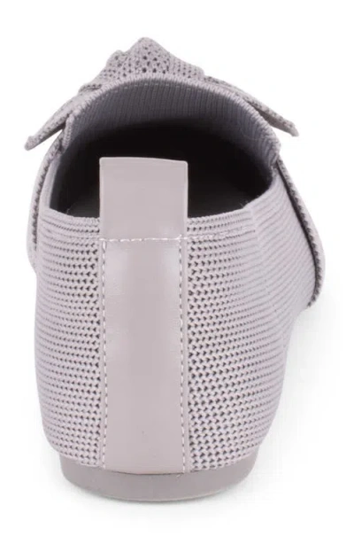 Tahari Venice Flat In Gray