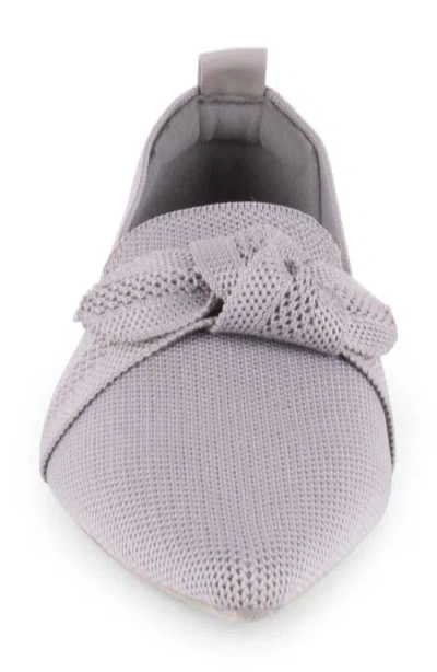 Tahari Venice Flat In Gray