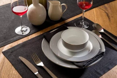 Solino Home Linen Placemats In Black