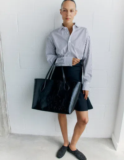 Liffner Sprout Tote Large Black Glossy In Red