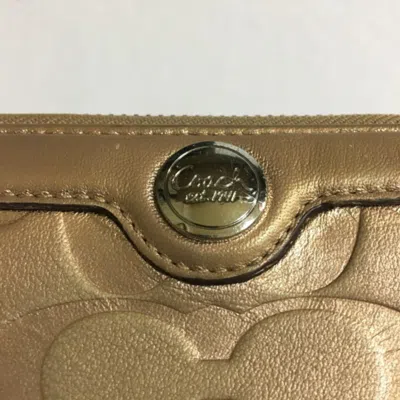 Pre-owned Coach Gold Long Wallet (bi-fold) ()
