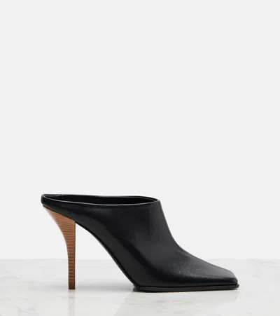 Alaïa 90 Leather Mules In Black