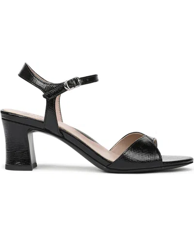 Naturalizer Nyla Sandal In Black