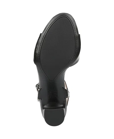 Naturalizer Nyla Sandal In Black