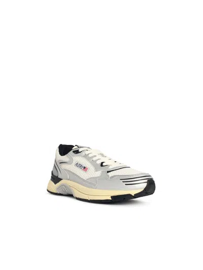 Autry Comfortable Mesh Sneakers With 3.5 Cm Sole Height For Men In White