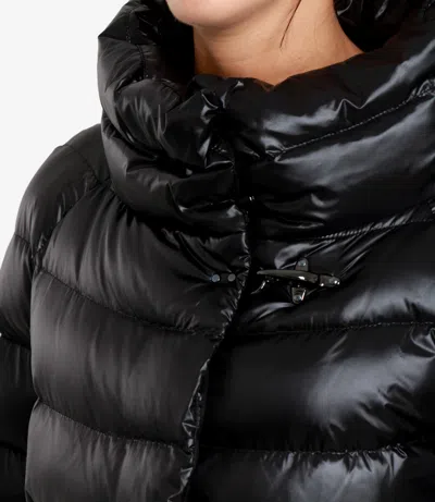 Fay Glossy Quilted Down Coat With Structured Collar In Black