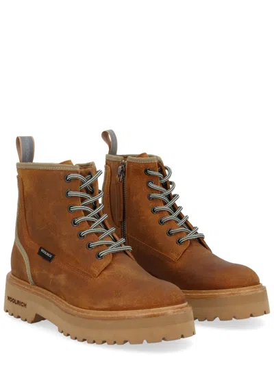 Woolrich Lace Up Boot In Sand