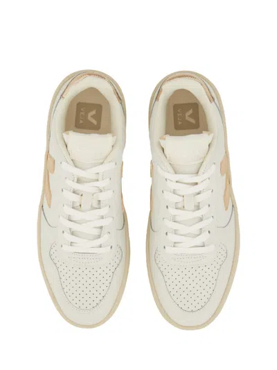 Veja Sneaker "v 10" In White
