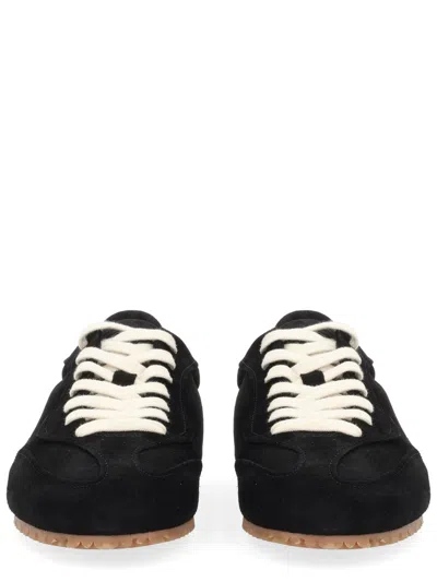 Axel Arigato Daze Runner Black Sneaker With Logo On The Tongue And Grooved Sole In Suede Man