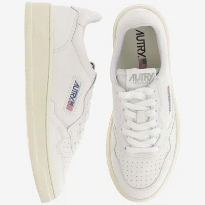 Autry Medalist Low Sneakers In Multi