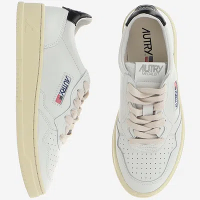 Autry Leather Sneakers With Back Contrasting Patch In White