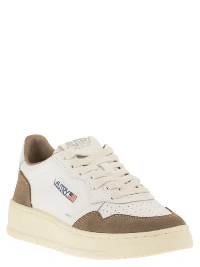 Autry 'medalist' White Low Top Sneakers With Logo Patch On Tongue And Side In Leather Blend Woman
