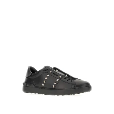 Valentino Garavani Valentino Rockstud Untitled Sneakers In Black