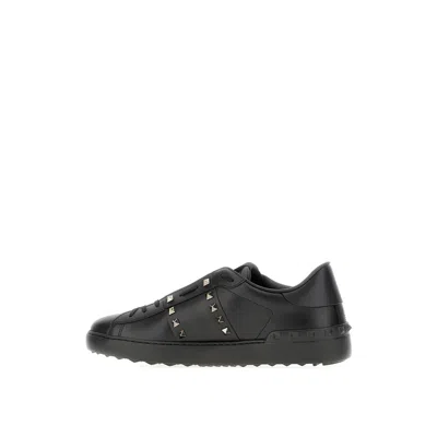 Valentino Garavani Valentino Rockstud Untitled Sneakers In Black