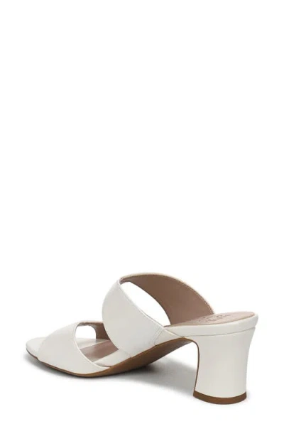 Naturalizer Nessa Slide Sandal In White