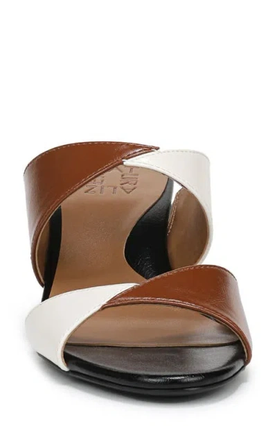 Naturalizer Nessa Slide Sandal In Multi