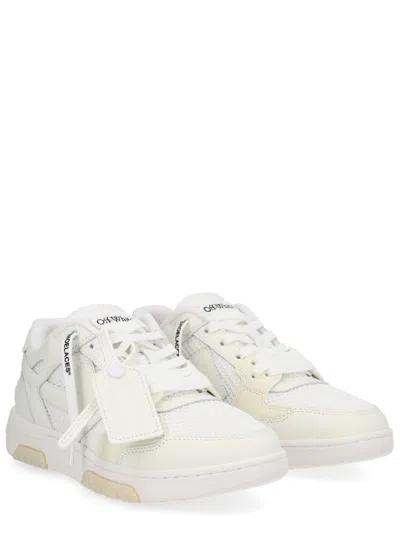 Off-white 米白色 In White