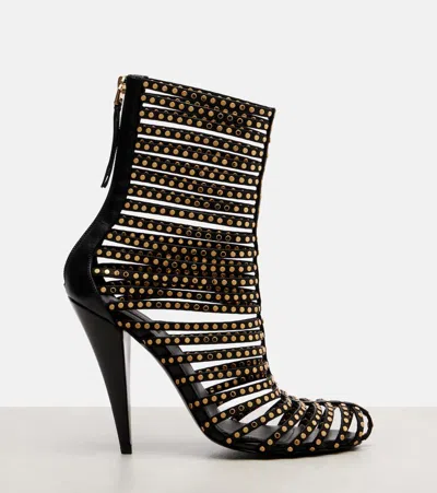 95缀饰皮革及踝靴