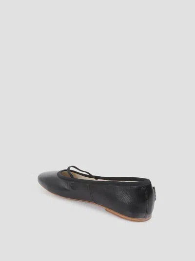 Apc A.p.c. Ballerines Swan In Black