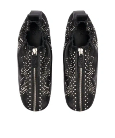 Chloé Low Top Sneakers Pull Tab Round Toe In Black