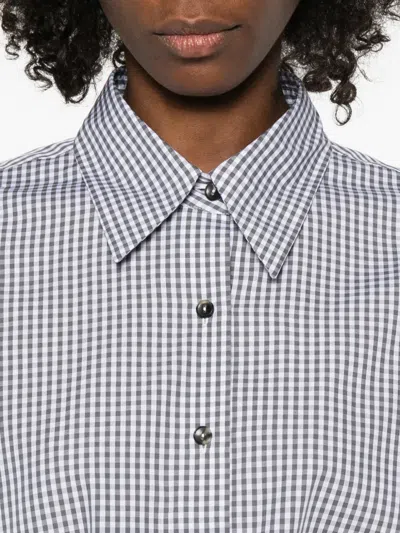 格纹排扣衬衫