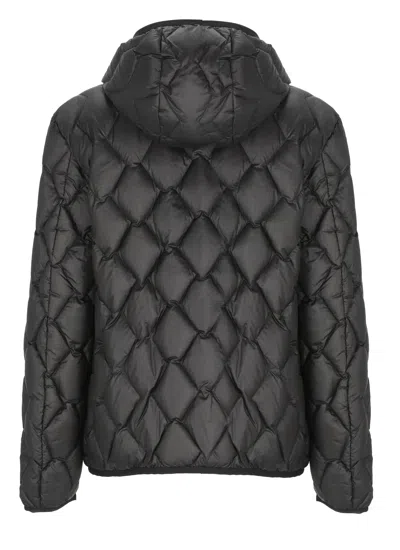 Peuterey Weiwei Down Jacket In Black
