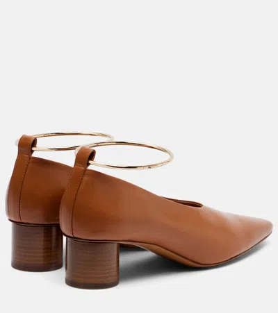 Jil Sander Ring Leather Pumps In Brown