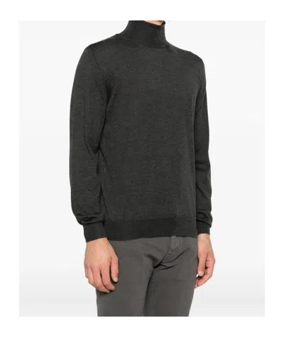 Fedeli Turtleneck Sweater In Black