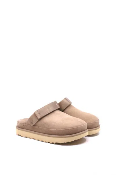 Ugg Goldenstar Clogs Sand In Nude