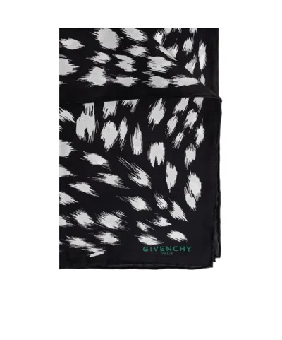 Givenchy Pattern Detailed Scarf In Black