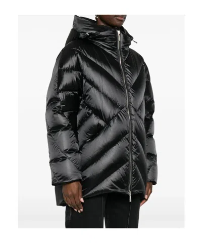 Moorer Wanita Down Jacket With Distinctive Quilted Design In Black