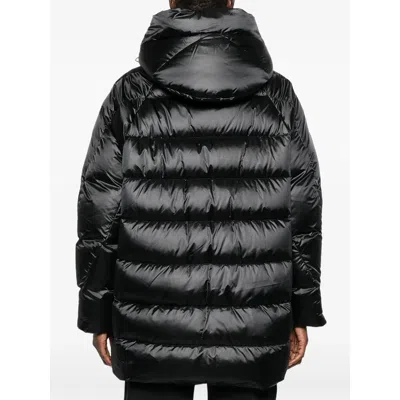 Moorer Wanita Down Jacket With Distinctive Quilted Design In Black