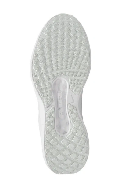 Nike Air Winflo 11 Running Shoe In White