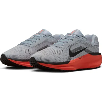 Nike Air Winflo 11 Running Shoe In Multi